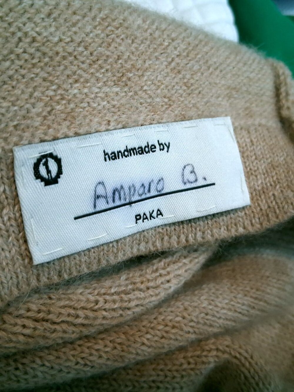 PAKA The Hoodie Alpaca Sweater Tan Unisex Women Men L - Picture 9 of 11